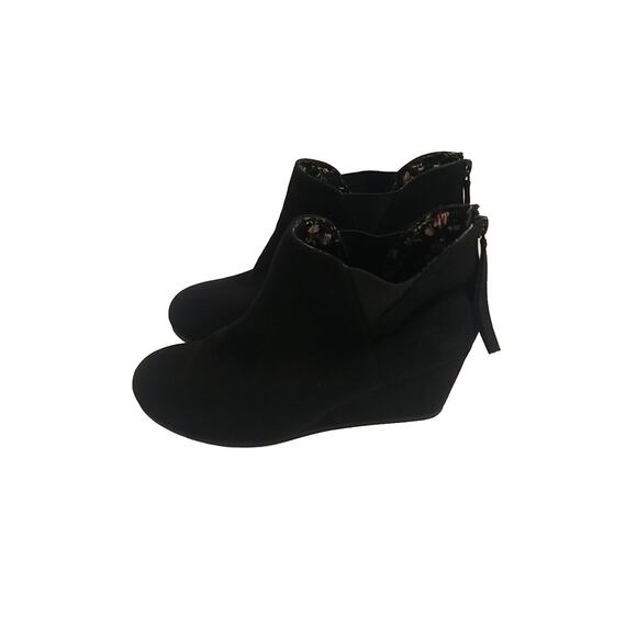 Maurices black wedge booties womens size 12M Round Toe Excellent Shape - Picture 2 of 7